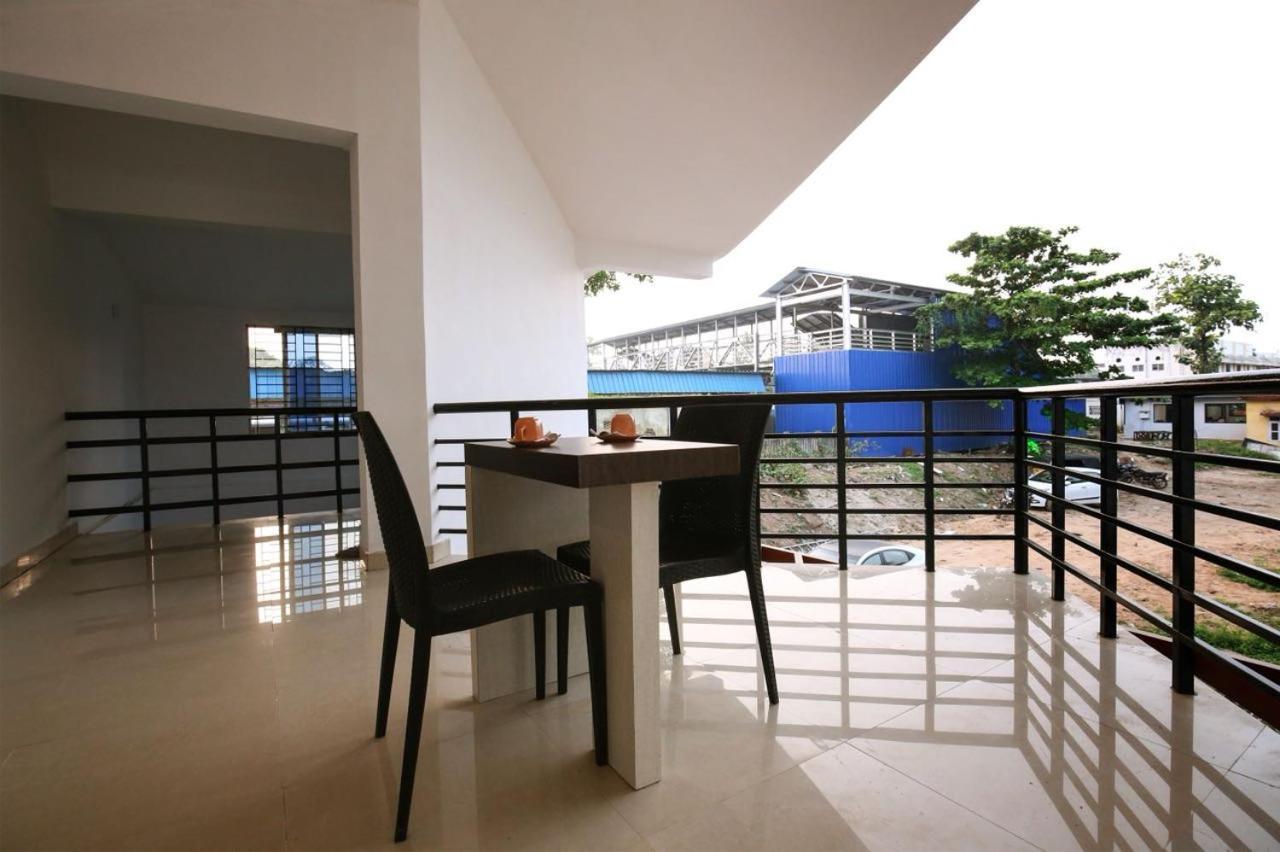 Hotel Railview Residency Alappuzha Exterior foto